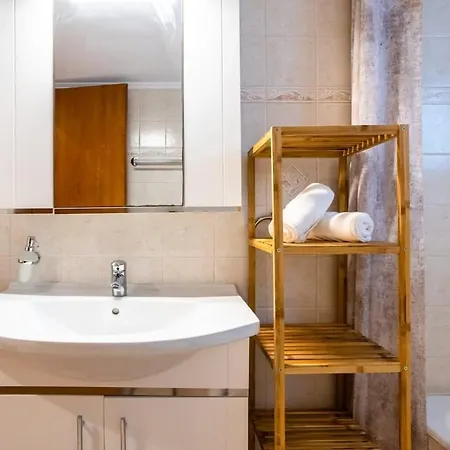 Downtown Cozy Retreat - Homely Vibes 펜션