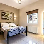 Downtown Cozy Retreat - Homely Vibes Hébergement de vacances