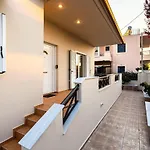 Downtown Cozy Retreat - Homely Vibes Hébergement de vacances Filiatra