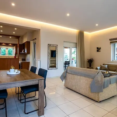 בית נופש Downtown Cozy Retreat - Homely Vibes