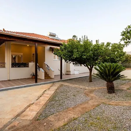 Downtown Cozy Retreat - Homely Vibes *