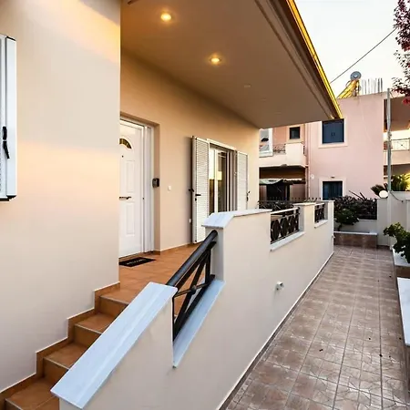 Downtown Cozy Retreat - Homely Vibes בית נופש פיליאטרה