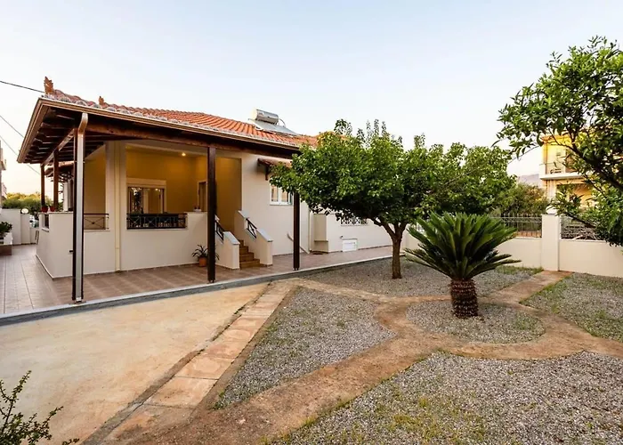 Downtown Cozy Retreat - Homely Vibes *